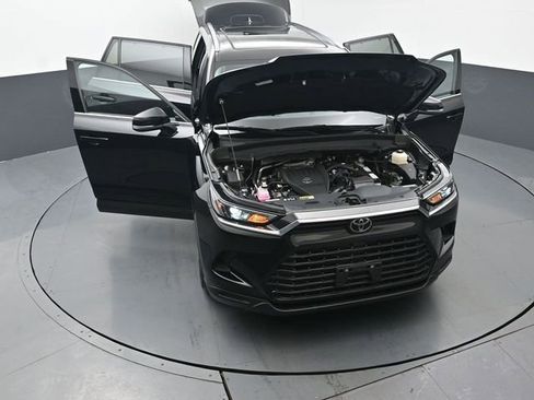 Used 2024 Toyota Grand Highlander XLE image 60