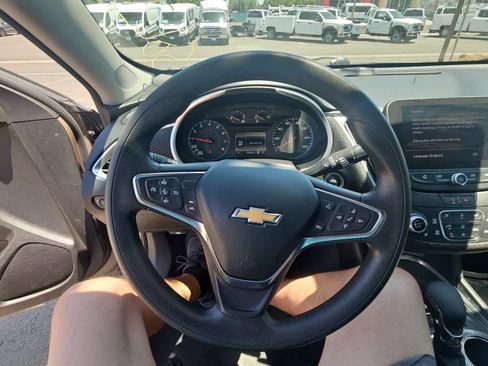 Used 2025 Chevrolet Malibu LT FWD image 15