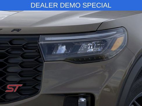 New 2026 Ford Explorer ST AWD/4WD image 18