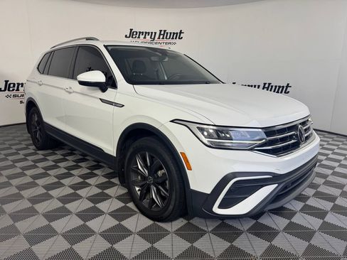 Used 2022 Volkswagen Tiguan SE FWD image 5