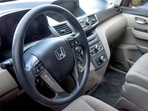 Used 2015 Honda Odyssey LX image 22