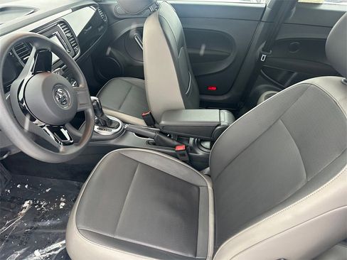 Used 2015 Volkswagen Beetle 1.8T image 17