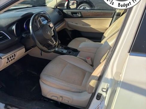 Used 2016 Subaru Outback 2.5i Limited image 3