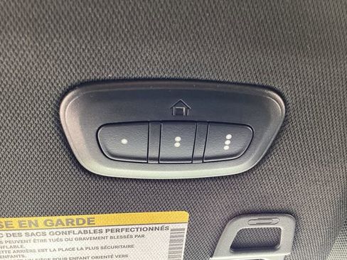 Used 2023 Jeep Grand Cherokee L Summit w/ Luxury Tech Group V AWD/4WD image 24
