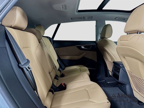 Used 2023 Audi Q8 Premium Plus w/ Premium Plus Package image 34