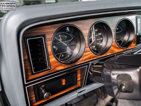 Used 1988 Dodge Ramcharger 4WD image 16