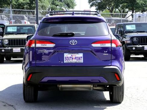 Used 2022 Toyota Corolla Cross LE AWD/4WD image 6