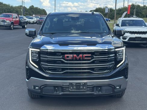 Used 2025 GMC Sierra 1500 SLT AWD/4WD image 2