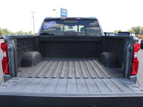 Used 2021 Chevrolet Silverado 1500 LT Trail Boss w/ Convenience Package II AWD/4WD image 18