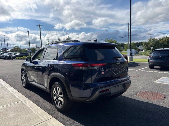 Used 2026 Nissan Pathfinder SL AWD/4WD image 7