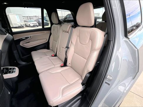 New 2026 Volvo XC90 B6 Ultra w/ Protection Package Premier AWD/4WD image 21