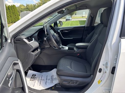 Certified 2024 Toyota RAV4 XLE AWD/4WD image 13