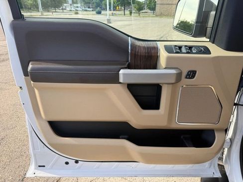 Used 2018 Ford F150 Lariat AWD/4WD image 19