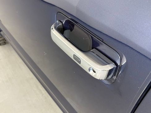 Used 2018 Ford F150 Platinum w/ Equipment Group 701A Luxury image 12