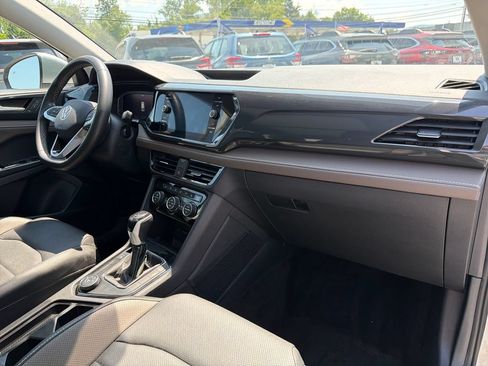 Used 2023 Volkswagen Taos SEL AWD/4WD image 36