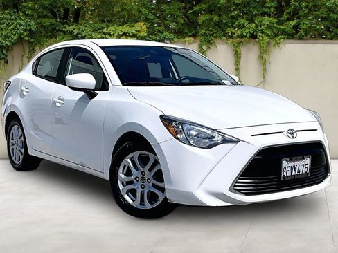 Used 2018 Toyota Yaris iA image 1