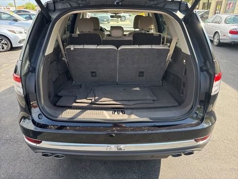 Used 2023 Lincoln Aviator AWD image 17