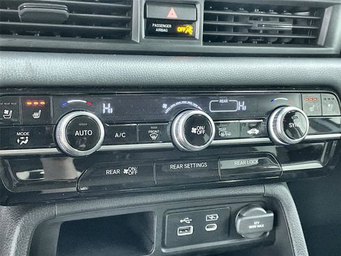 Certified 2024 Honda Pilot Elite image 28