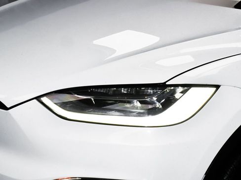 Used 2023 Tesla Model X AWD/4WD image 65