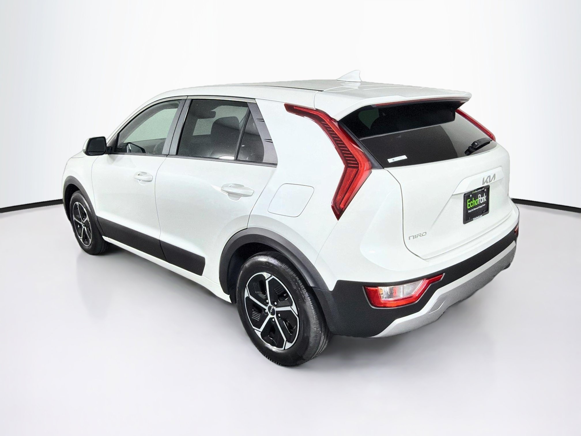 Used 2026 Kia Niro LX FWD image 5