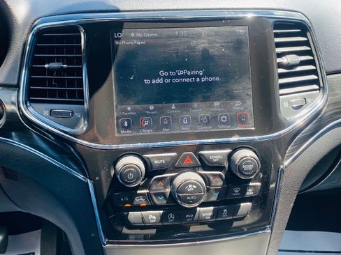 Used 2021 Jeep Grand Cherokee Limited w/ Sun & Sound Group AWD/4WD image 14