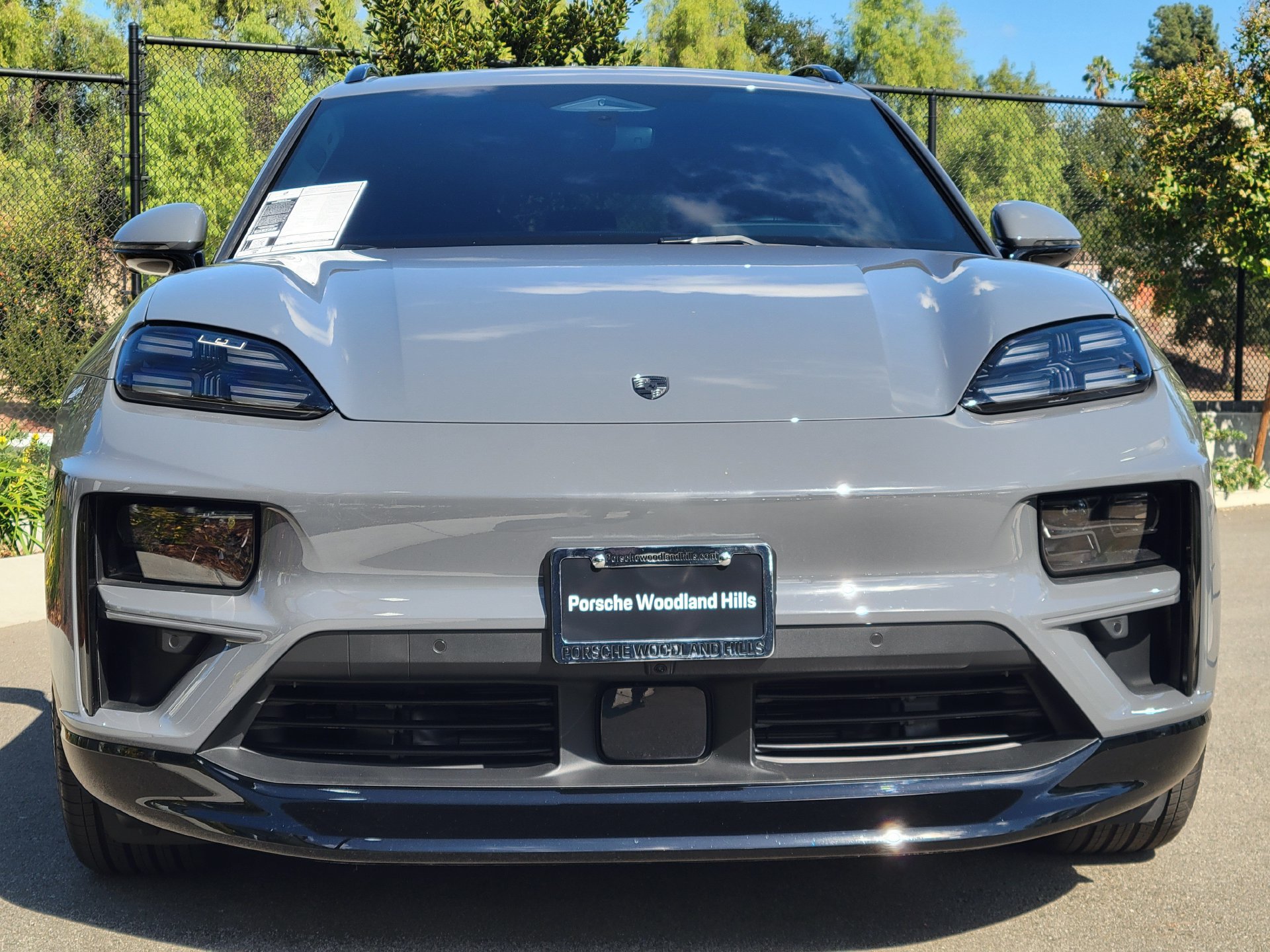 Used 2025 Porsche Macan Turbo Electric AWD/4WD image 10
