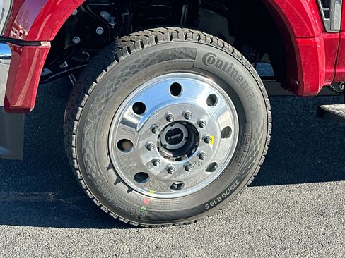 New 2026 Ford F450 XLT w/ 360-Degree Camera Package image 12