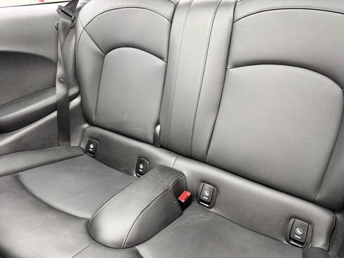 Used 2021 MINI Cooper 2-Door Hardtop image 26