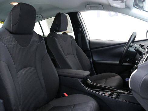 Used 2021 Toyota Prius Prime LE image 29