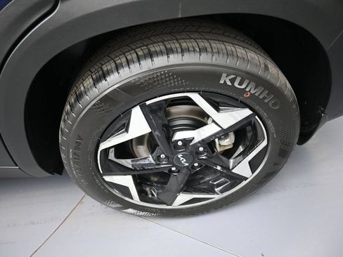 Certified 2024 Kia Seltos EX AWD/4WD image 15