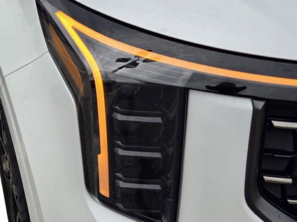 Used 2026 Kia Carnival SX Prestige FWD image 4