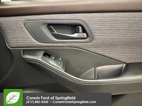 Used 2021 Nissan Rogue S image 13