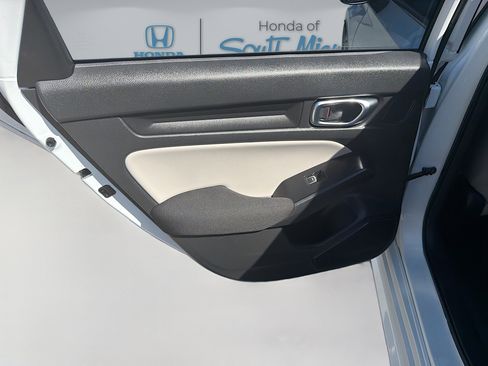 Certified 2022 Honda Civic LX image 24