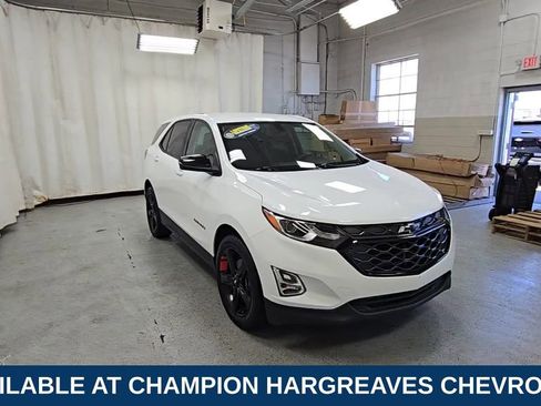 Used 2019 Chevrolet Equinox LT FWD image 2