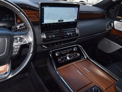 Used 2023 Lincoln Navigator L Black Label image 28