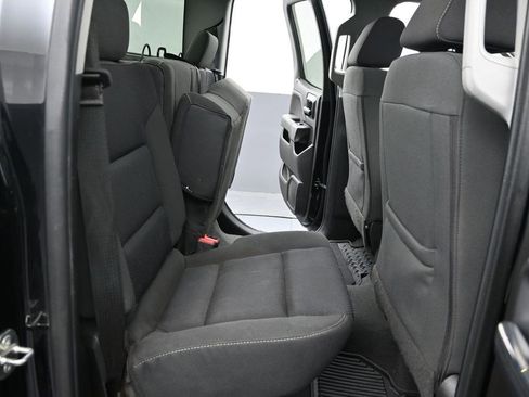 Used 2019 Chevrolet Silverado 1500 LT AWD/4WD image 19
