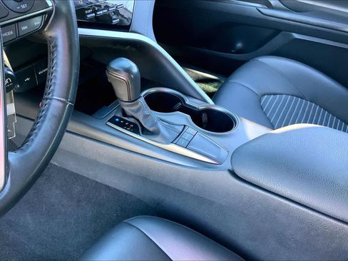 Used 2024 Toyota Camry SE image 15