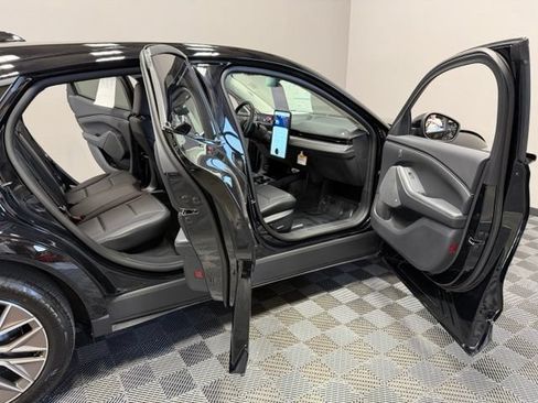 Used 2026 Ford Mustang Mach-E Premium AWD/4WD image 22
