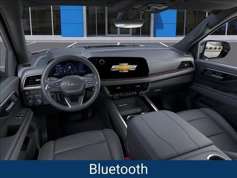 New 2026 Chevrolet Suburban Premier AWD/4WD image 17