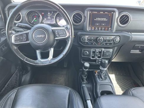 Used 2021 Jeep Wrangler Unlimited Sahara w/ Cold Weather Group AWD/4WD image 12