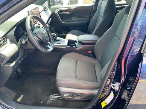 Used 2024 Toyota RAV4 SE w/ Weather & Moonroof Package AWD/4WD image 9