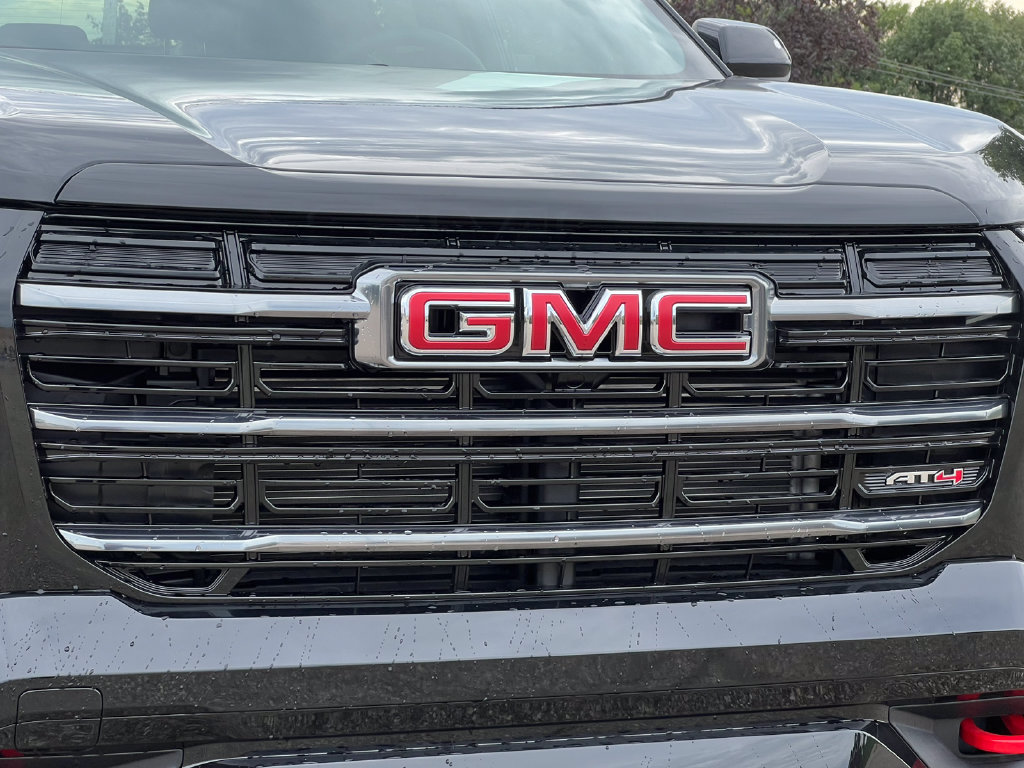 New 2027 GMC Terrain AT4 w/ Convenience Package III AWD/4WD image 38