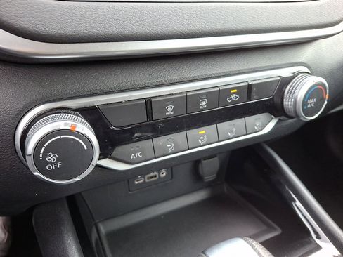 Used 2021 Nissan Altima 2.5 SV image 19