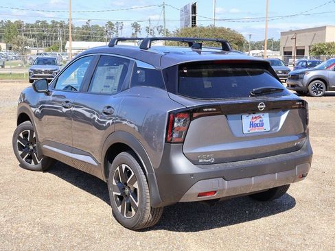 New 2026 Nissan Kicks SV w/ Cold Weather Package image 2