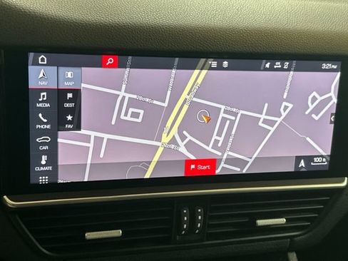 Used 2019 Porsche Cayenne AWD/4WD image 23