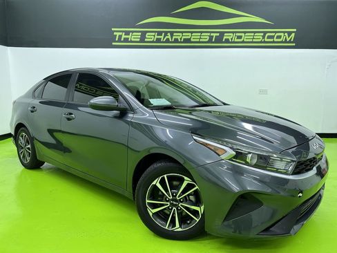 Used 2023 Kia Forte LXS FWD image 1