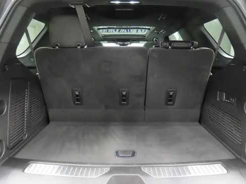 Used 2024 Chevrolet Tahoe High Country image 42