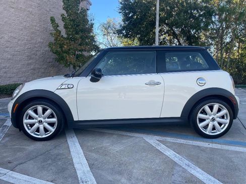 Used 2008 MINI Cooper S w/ Sport Pkg image 4