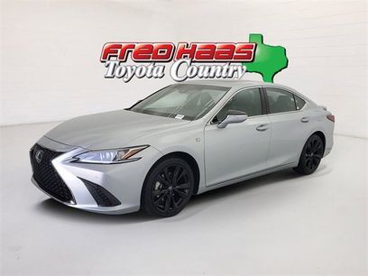 Used 2023 Lexus ES 350 F Sport w/ Accessory Package (Z2)
