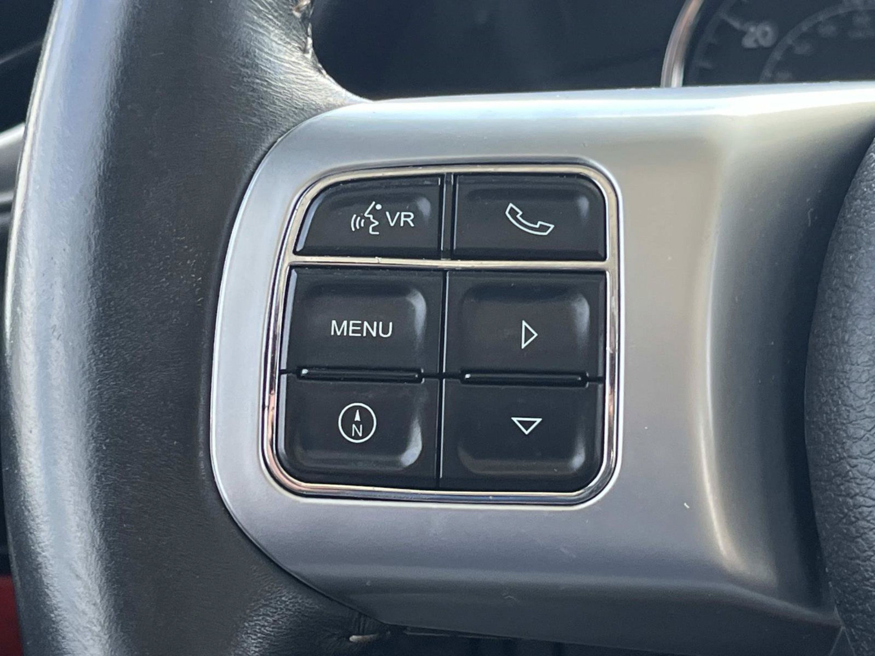 Used 2017 Jeep Wrangler Unlimited Rubicon AWD/4WD image 27
